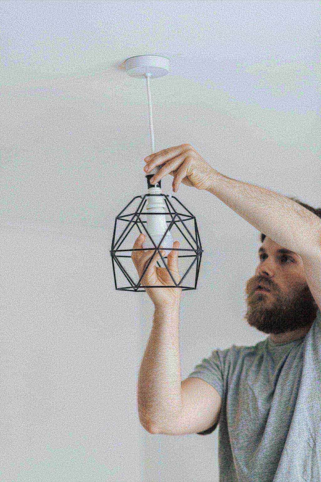 Buitenlamp installeren