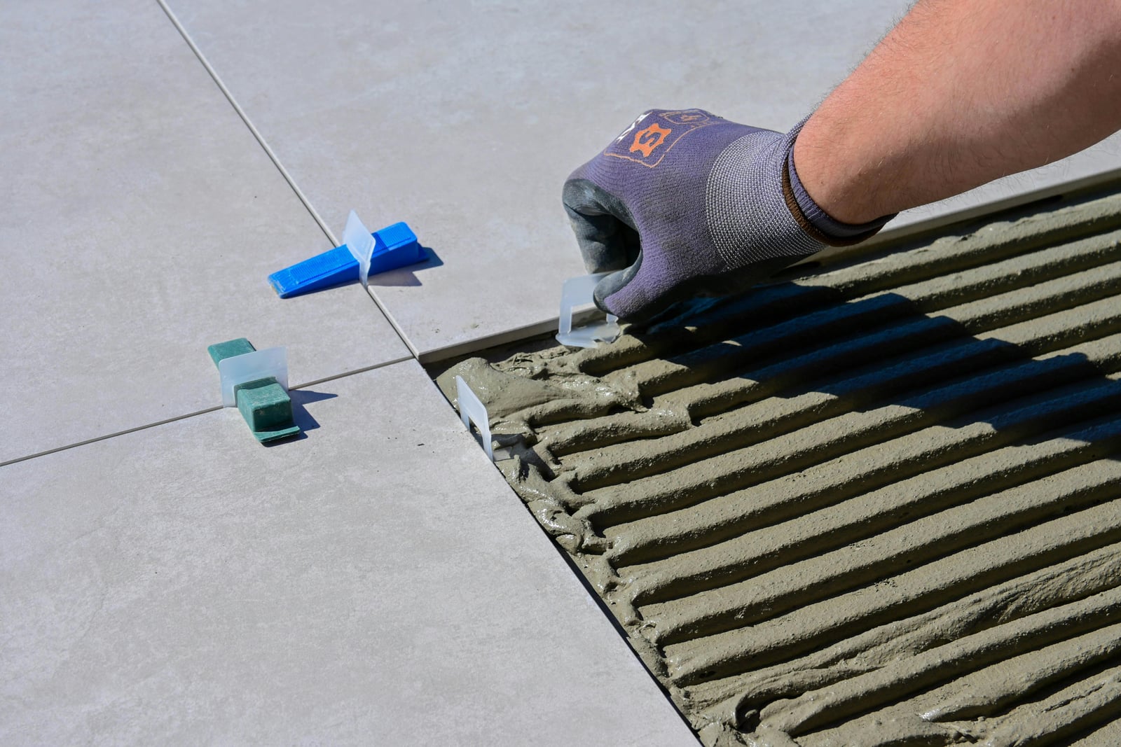 Tegelvoegen schoonmaken